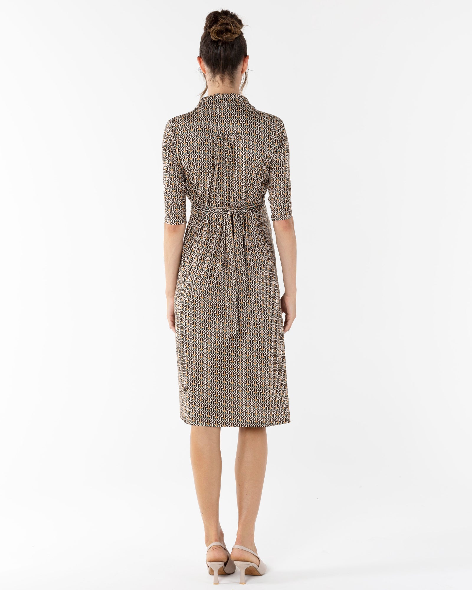 back of maternity wrap dress with brown print