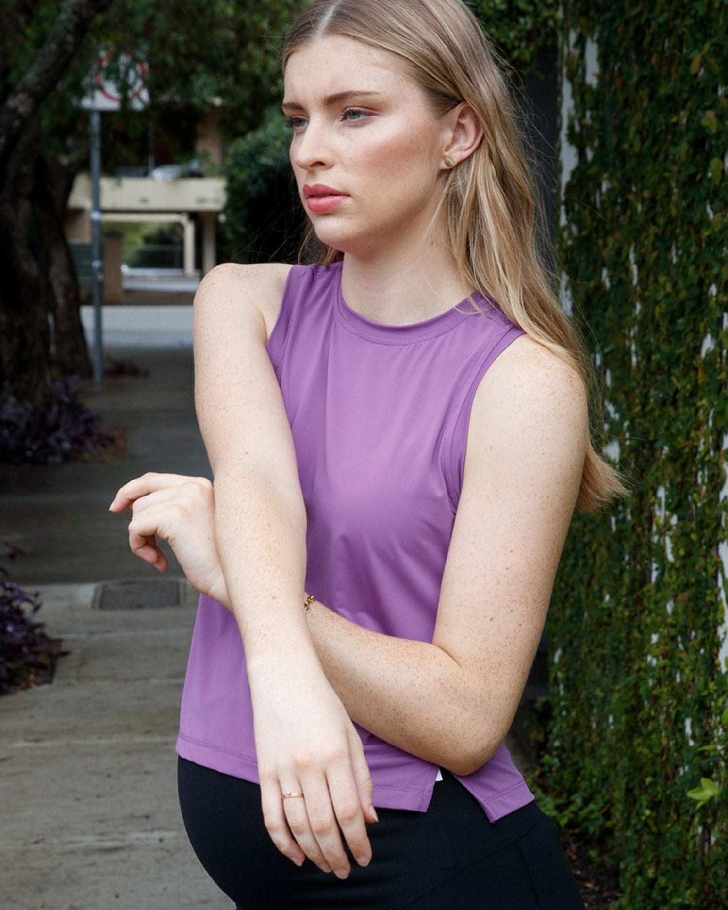 Sports Short Tank Top in Purple and Black (6658182217831)