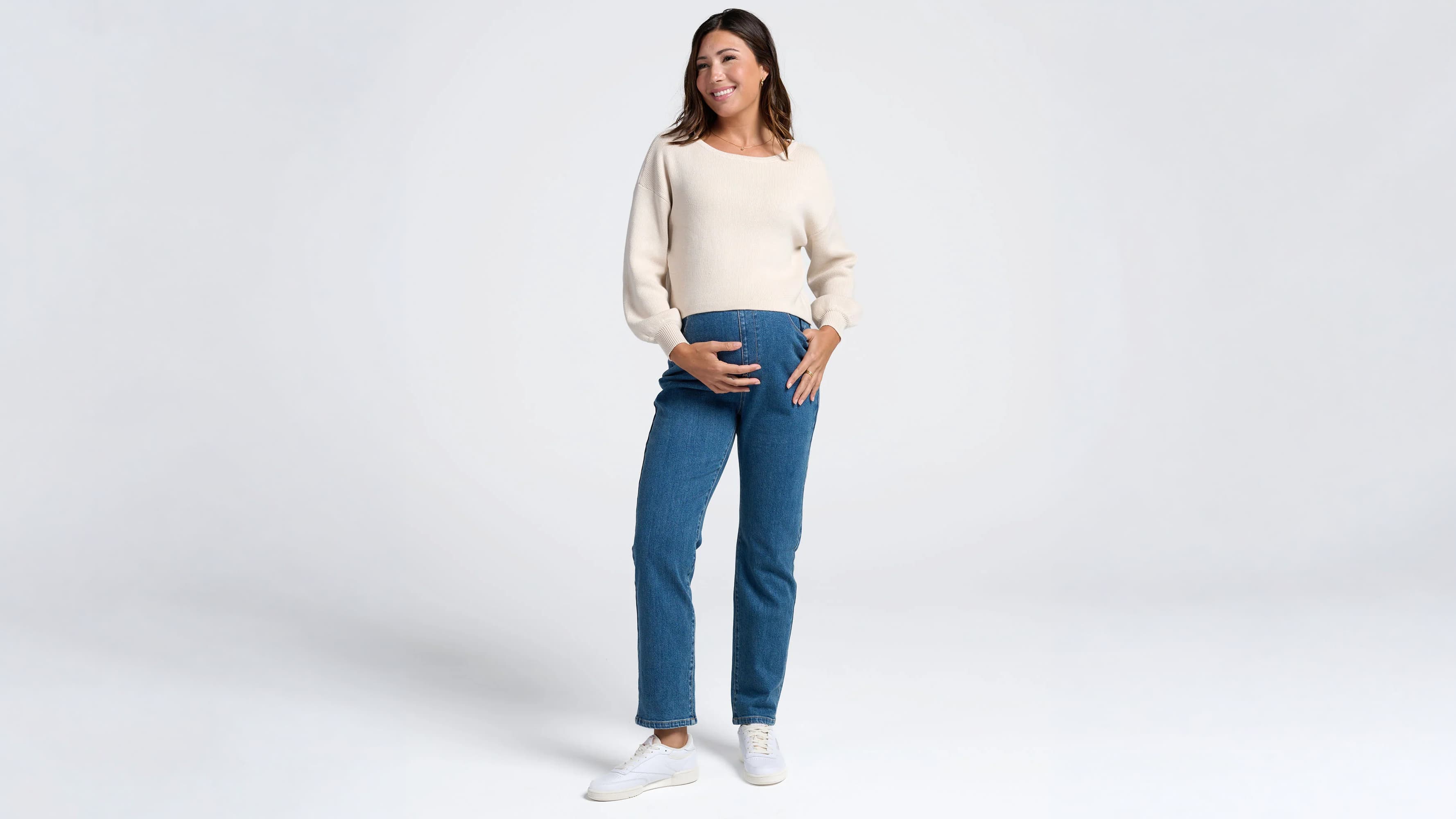 Building an Everyday Maternity Wardrobe Around Comfort