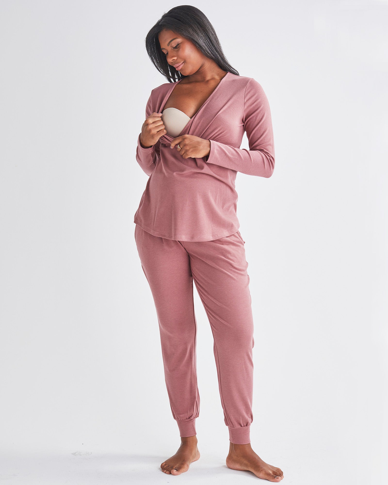 Nursing friendly loungewear/pyjamas set in pink