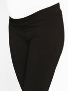 Fitted Cotton Twill Cropped 3/4 Shorts in Black - Angel Maternity - Maternity clothes - shop online (10013462086)