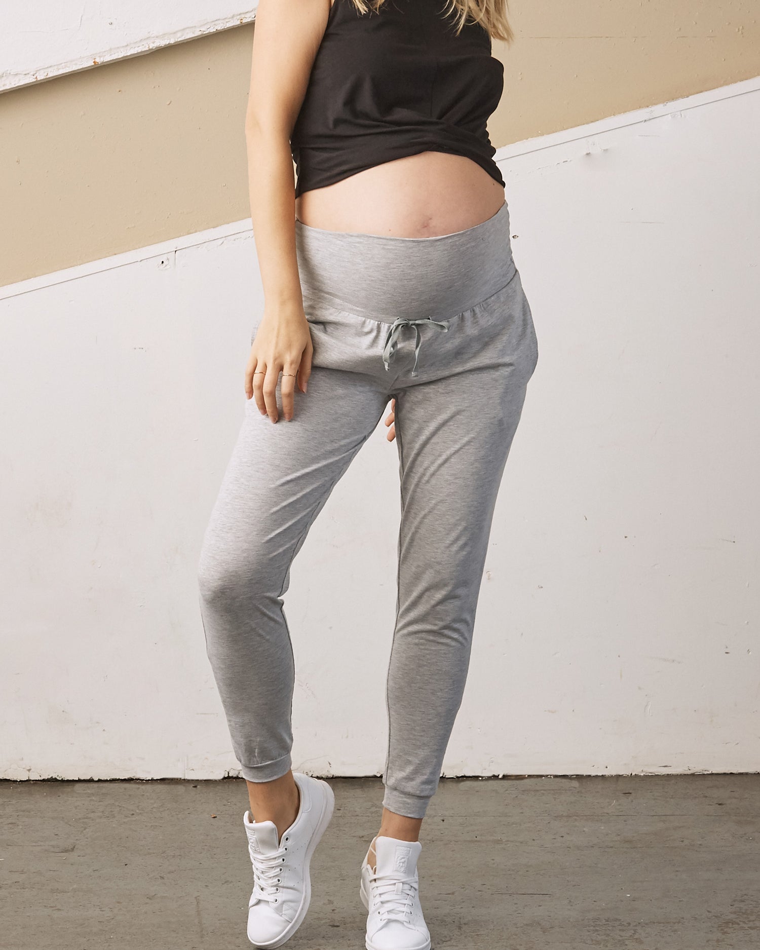 Main view - A Pregnant Woman in Feather Grey Cotton Maternity Jogger Pants  (6709414494311)